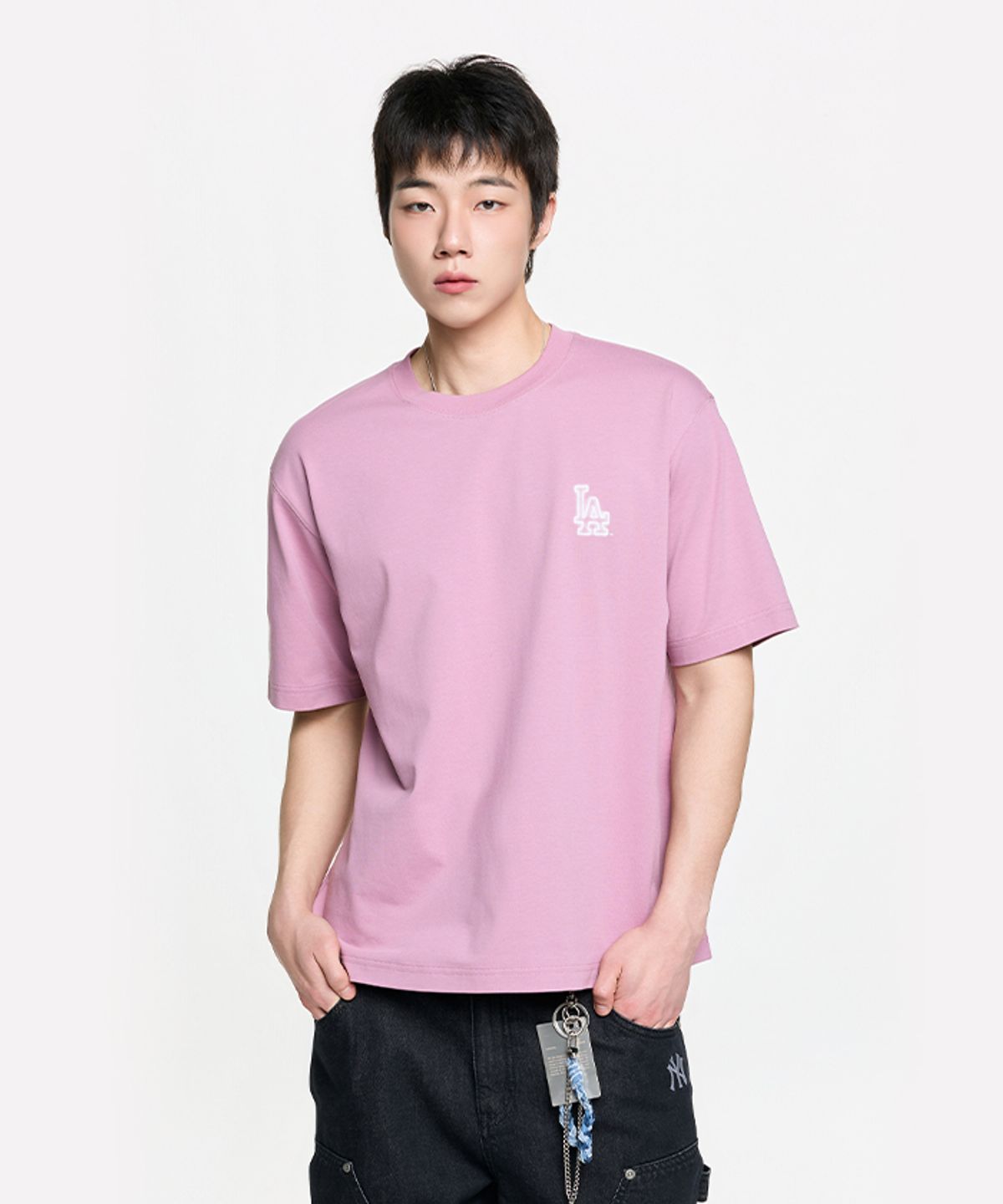 엠엘비(MLB) 베이직 등판 스트릿 로고 오버핏 반팔 티셔츠 LA (Pink)
