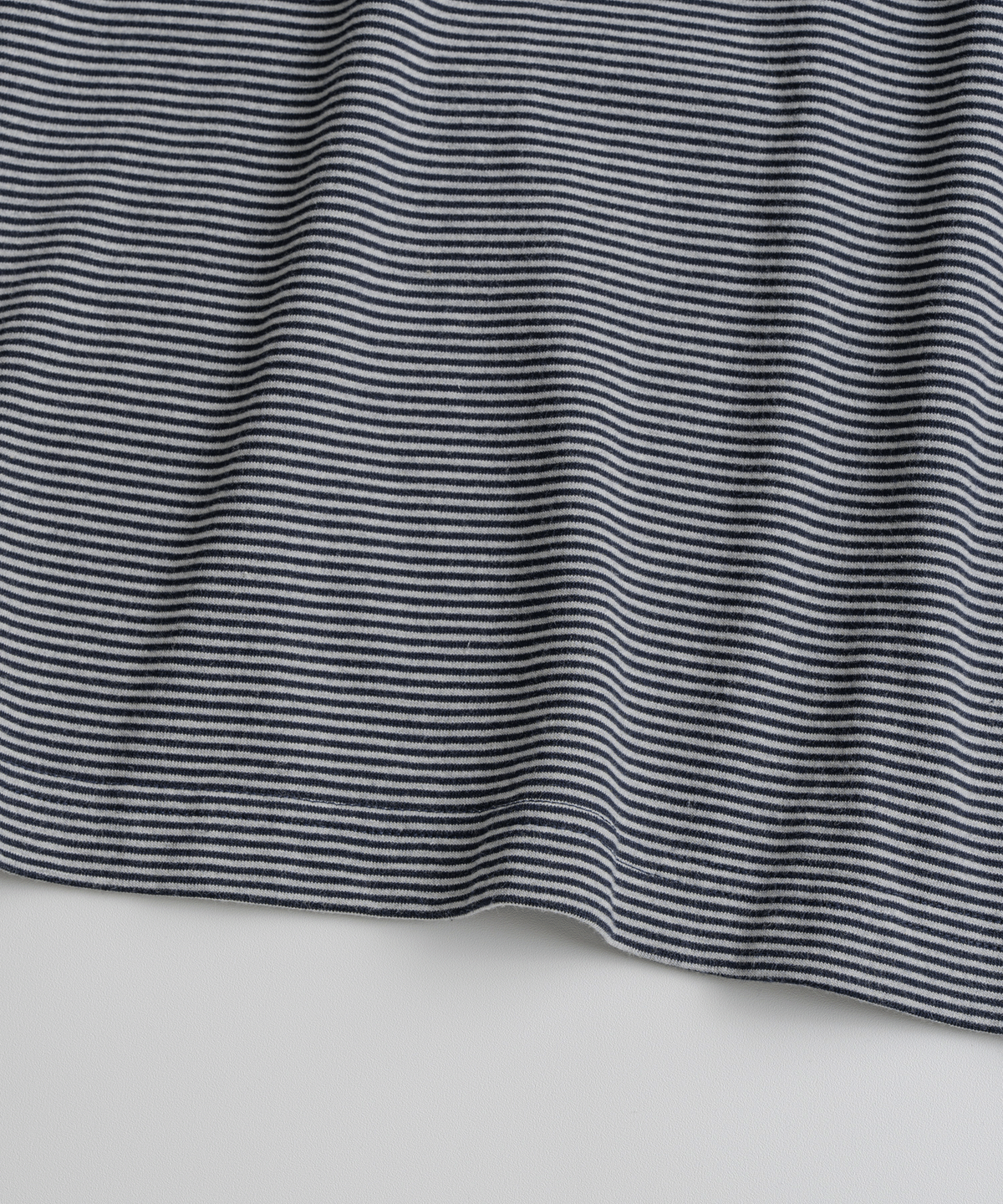 비헤비어(BEHEAVYER) CREWNECK STRIPE L/S SHIRTS grey/navy