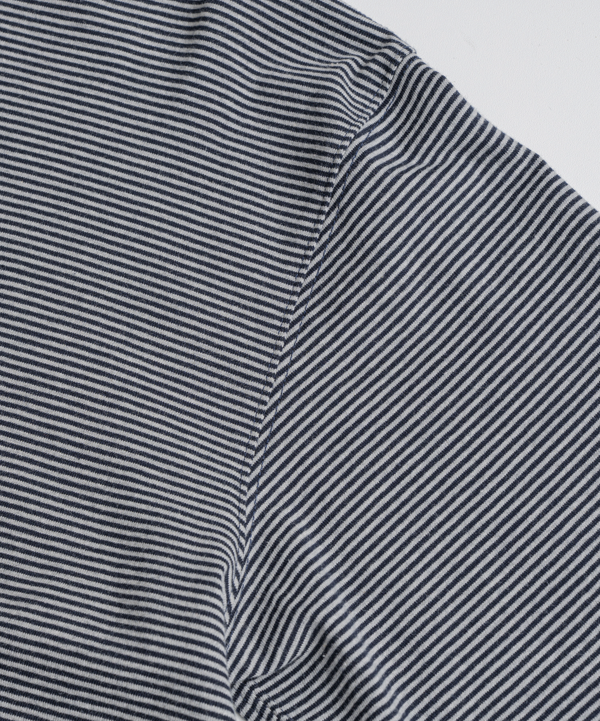 비헤비어(BEHEAVYER) CREWNECK STRIPE L/S SHIRTS grey/navy