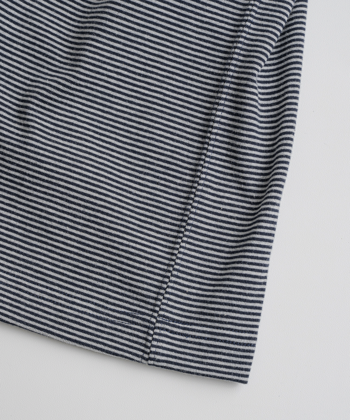 비헤비어(BEHEAVYER) CREWNECK STRIPE L/S SHIRTS grey/navy