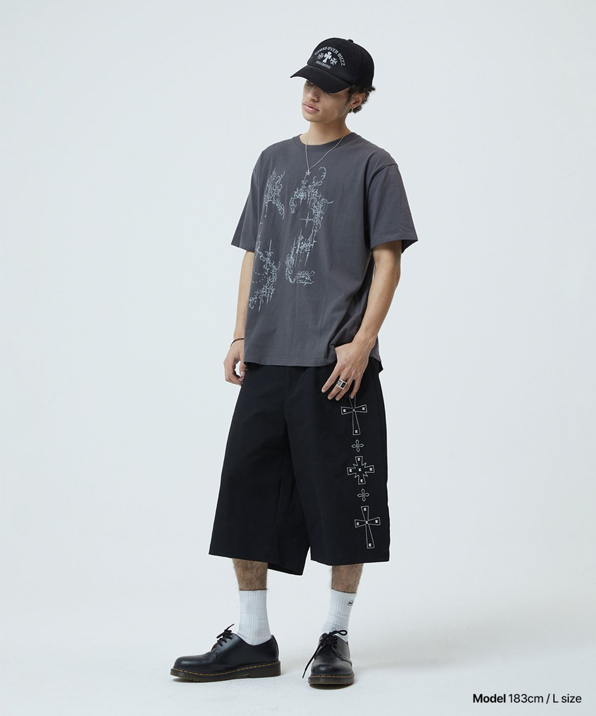 마하그리드(MAHAGRID) HEART TATTOO TEE CHARCOAL(MG2GMMT512A)
