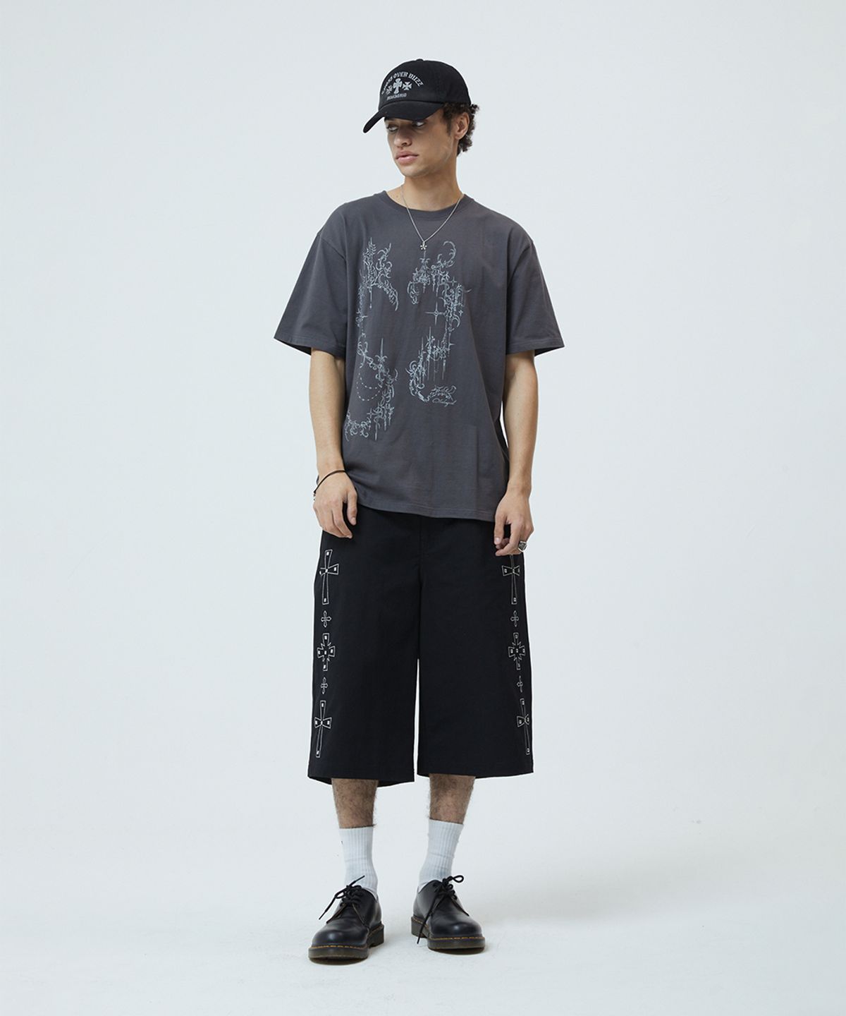 마하그리드(MAHAGRID) HEART TATTOO TEE CHARCOAL(MG2GMMT512A)