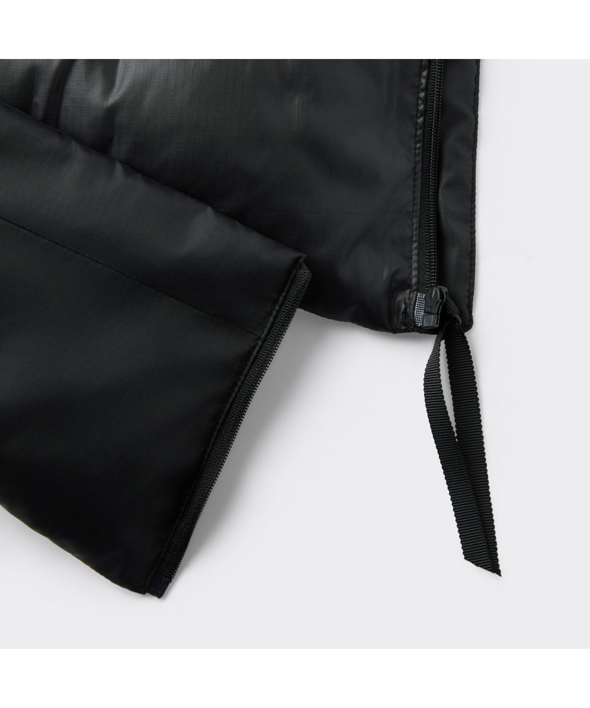 커스텀멜로우(CUSTOMELLOW) Black Down Neck Warmer CAAAX26002BKX