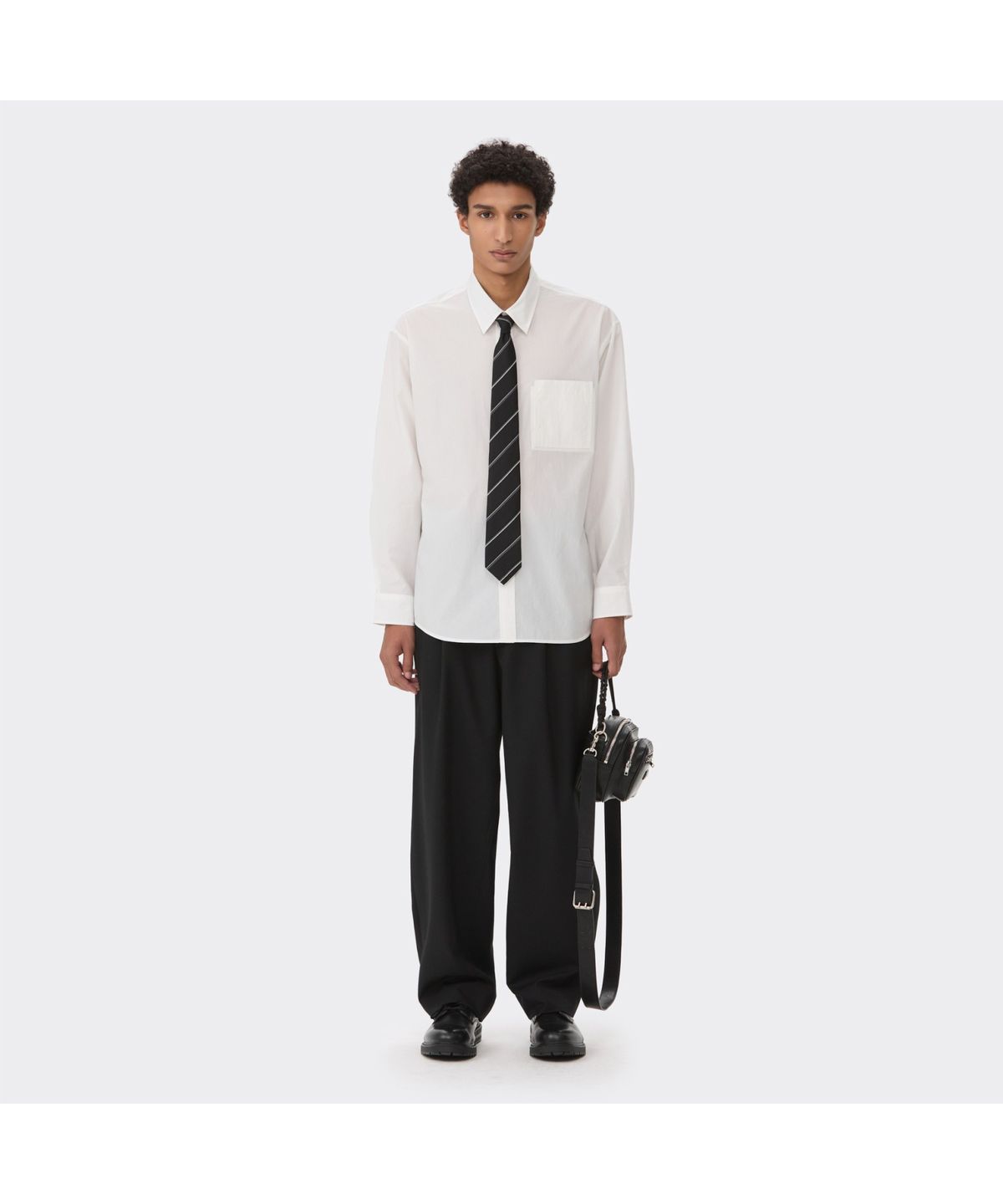 커스텀멜로우(CUSTOMELLOW) Black Stripe Tie CAAIX26102BKX
