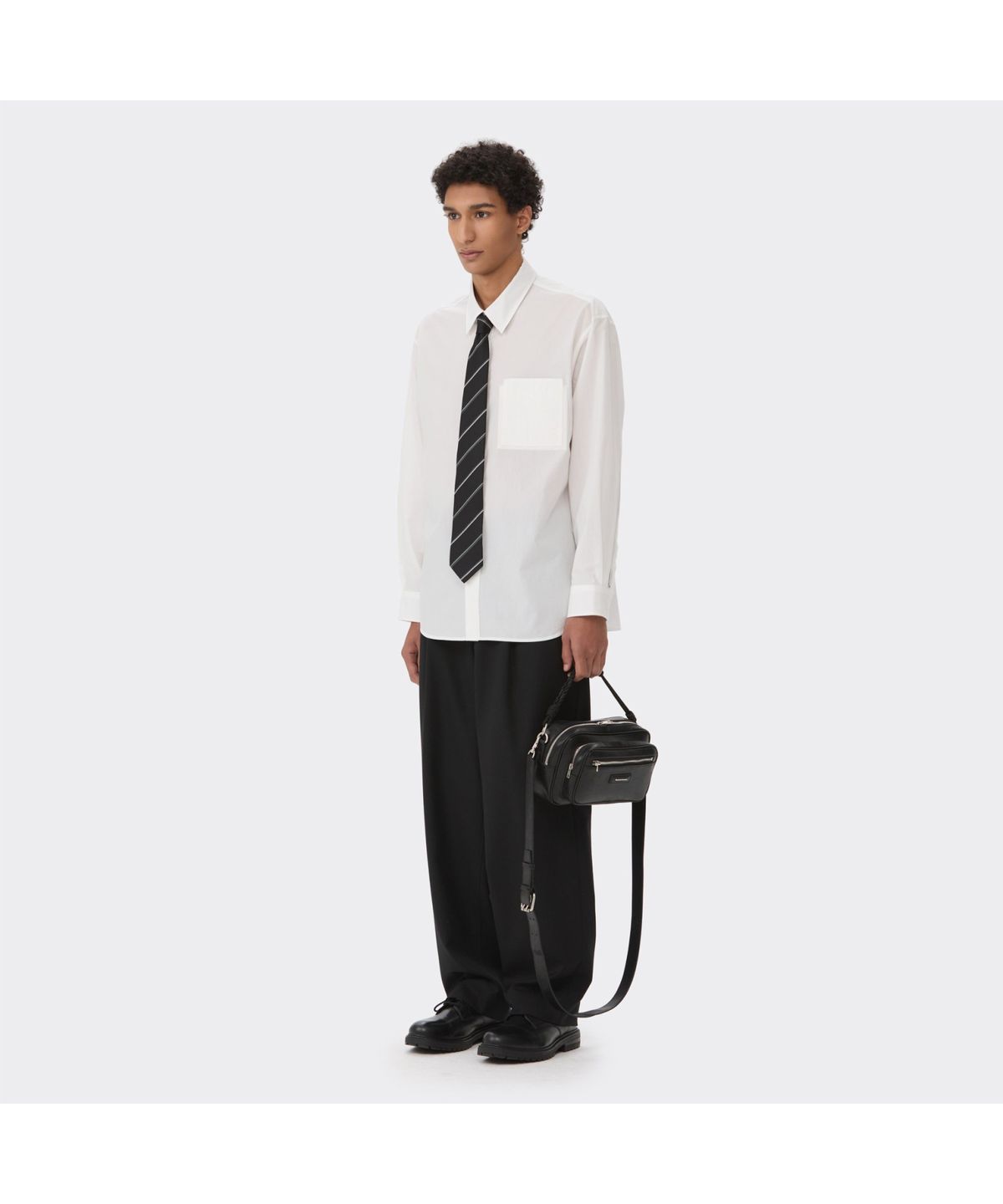 커스텀멜로우(CUSTOMELLOW) Black Stripe Tie CAAIX26102BKX