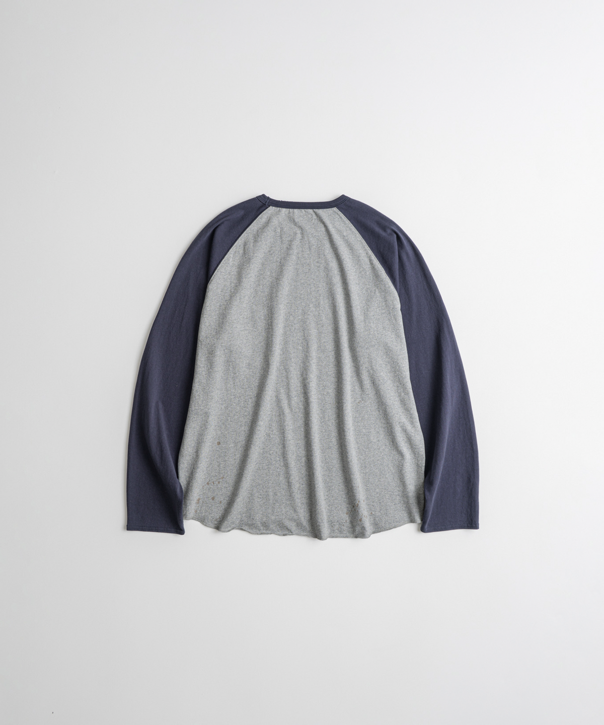 비헤비어(BEHEAVYER) DISTRESSED BASEBALL L/S SHIRTS heather/d.purple