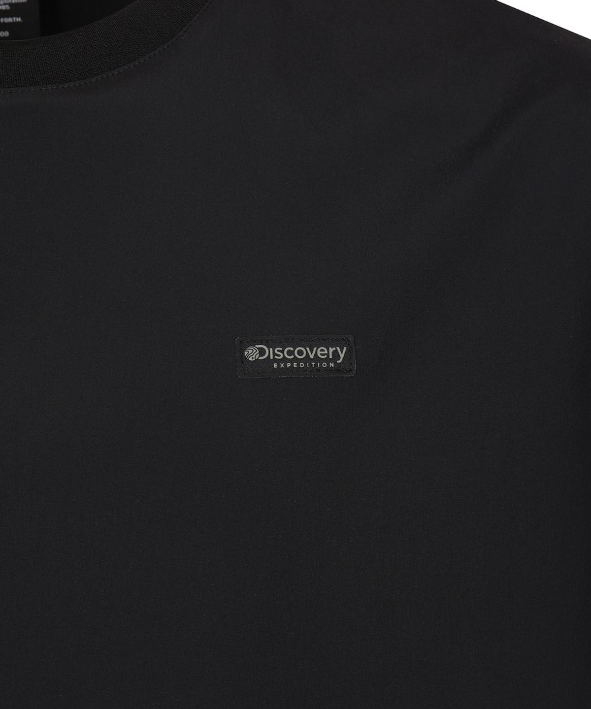 디스커버리 익스페디션(DISCOVERY EXPEDITION) 유니 프레시벤트 에센셜 우븐 반팔티셔츠 (BLACK)