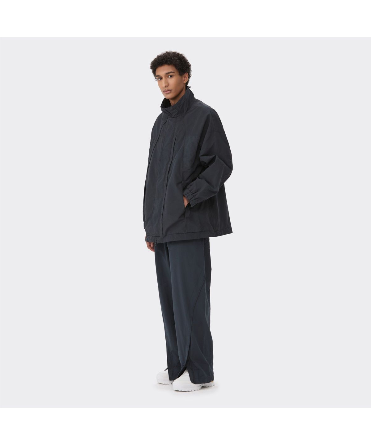 커스텀멜로우(CUSTOMELLOW) Grey Zip Curved Track Pants CWPAM26353GYD