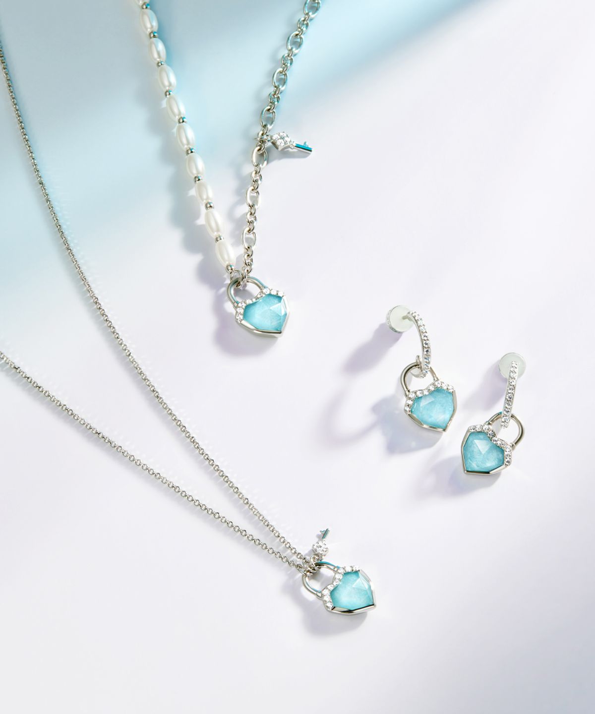 롤라로즈(LOLA ROSE) Heart Lock 아마조나이트 펜던트 실버체인 진주목걸이