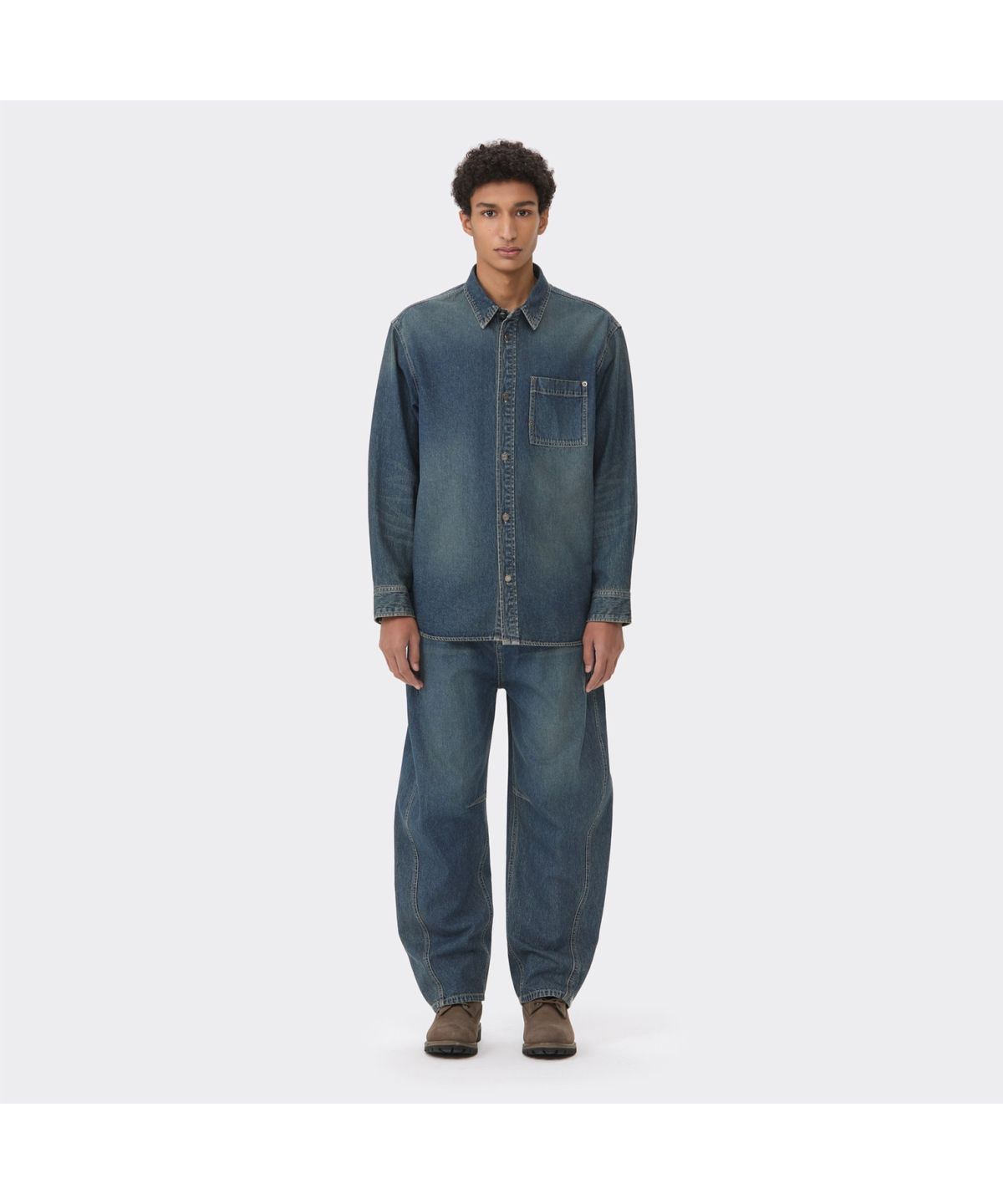 커스텀멜로우(CUSTOMELLOW) Blue Regular Fit Pocket Detail Denim Shirt CWSAM26223BUX