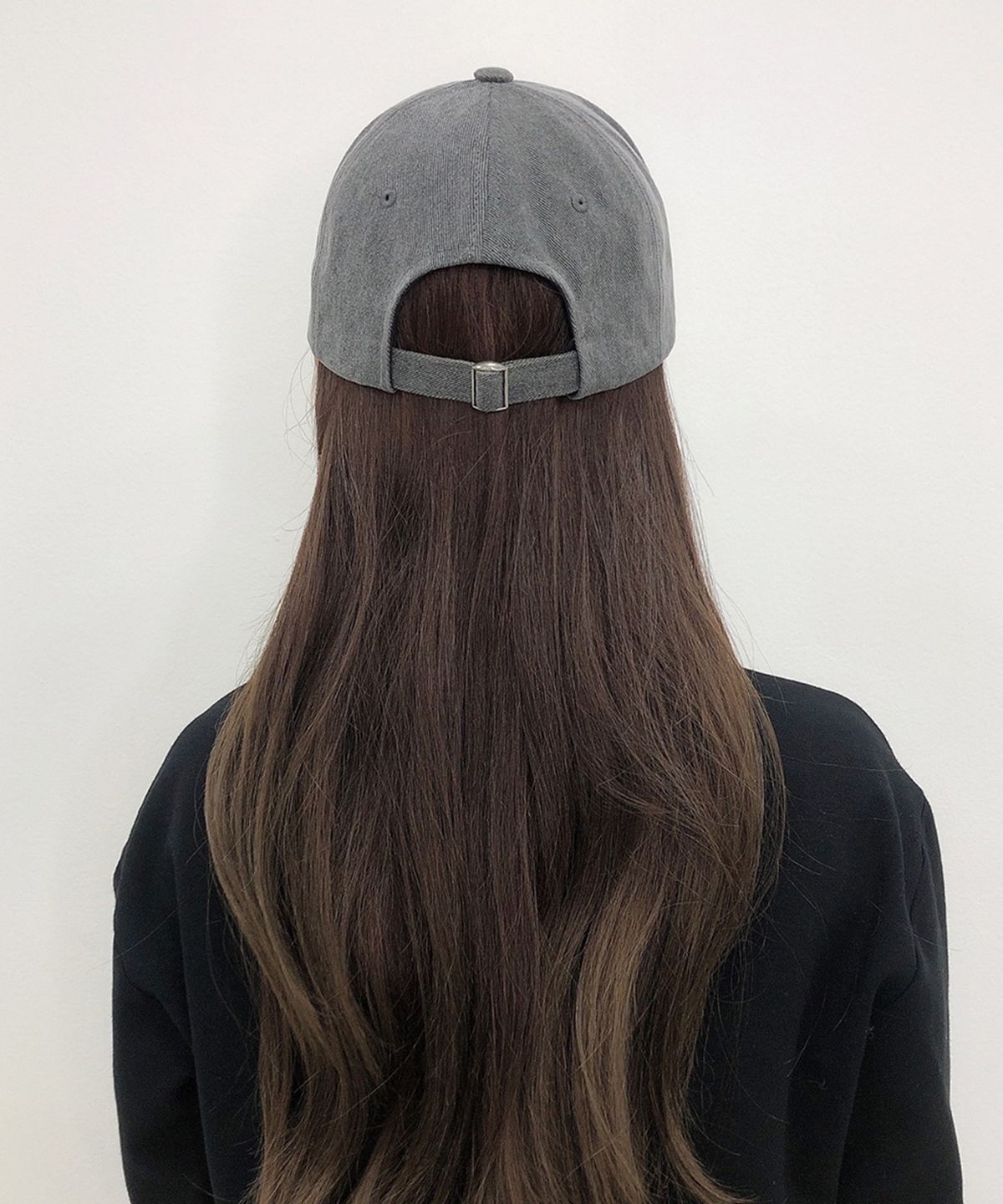 투에스핏(TOOSPIT) 피그먼트 레터링 자수 볼캡 (그레이)