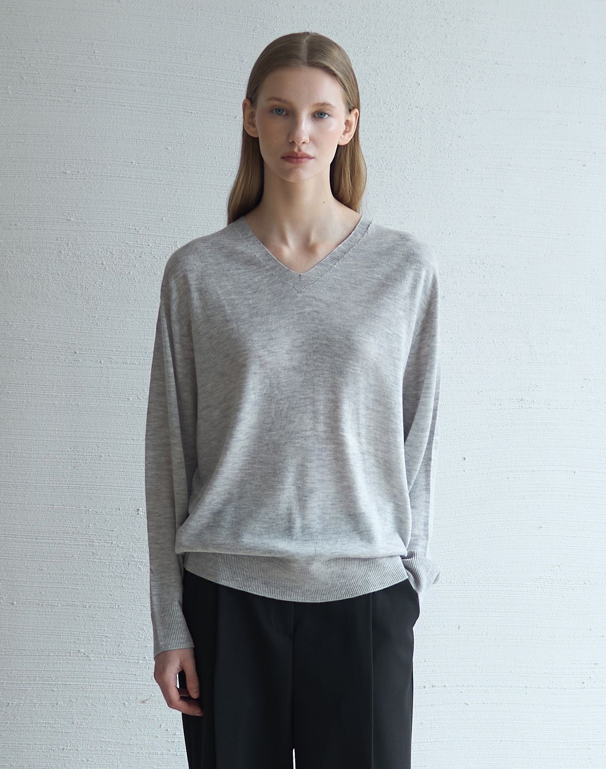 누토프(NUTOFFE) Wholegarment Wool V-Neck Knit_Gray