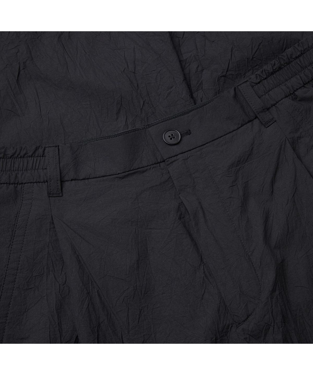 커스텀멜로우(CUSTOMELLOW) Black Loose Fit Tucked Creased Pants CWPAM26431BKX