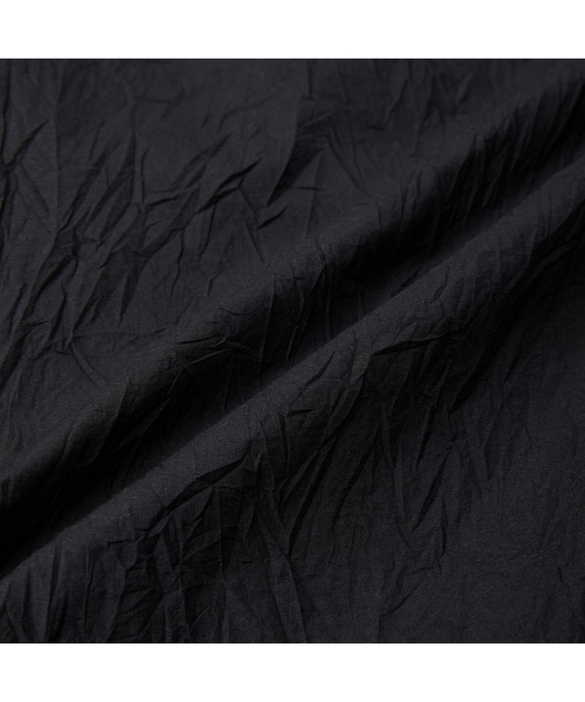 커스텀멜로우(CUSTOMELLOW) Black Loose Fit Tucked Creased Pants CWPAM26431BKX
