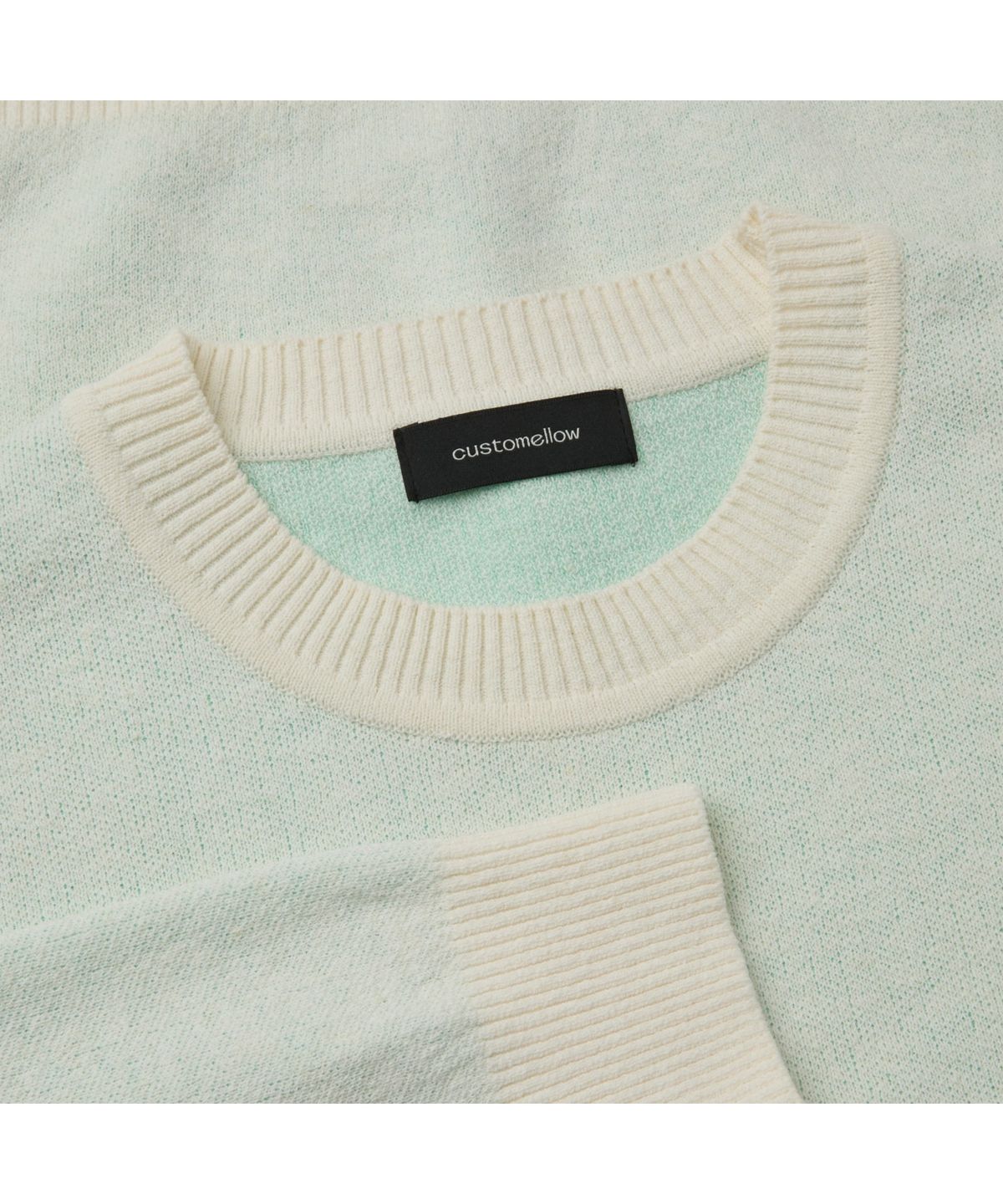커스텀멜로우(CUSTOMELLOW) Green Two-Tone Round Neck Sweater CWWAS26221GRX