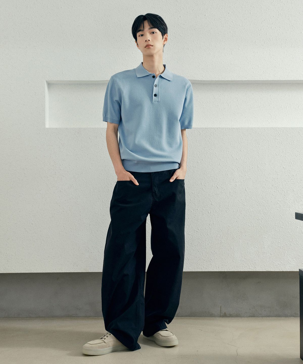 마인드브릿지(MINDBRIDGE) [COUTURE]카라 세미 오버핏 미니멀 반팔 니트  - 2color