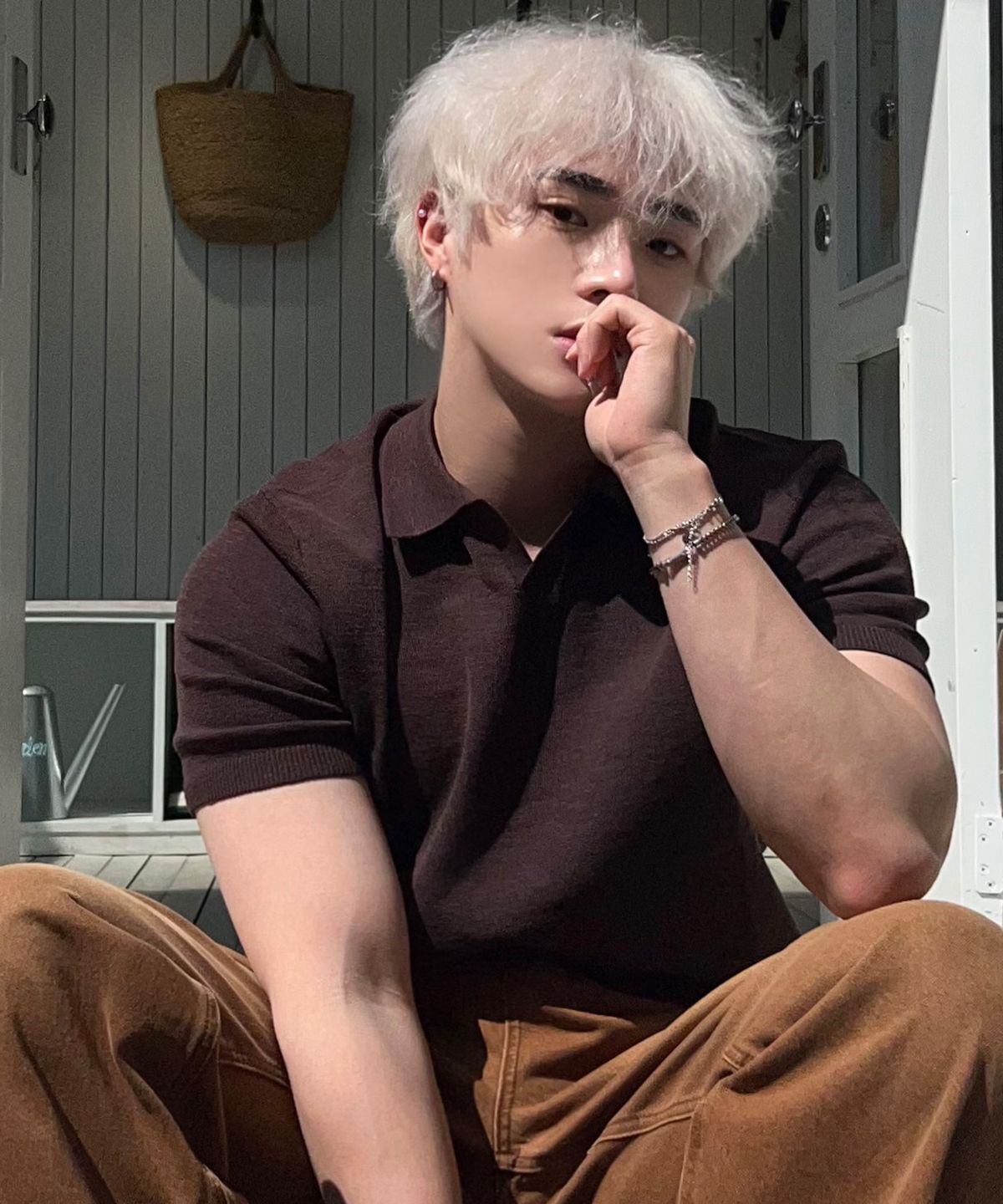 마인드브릿지(MINDBRIDGE) 워셔블 린넨 라이크 슬릿넥 카라 반팔 니트 - 5color