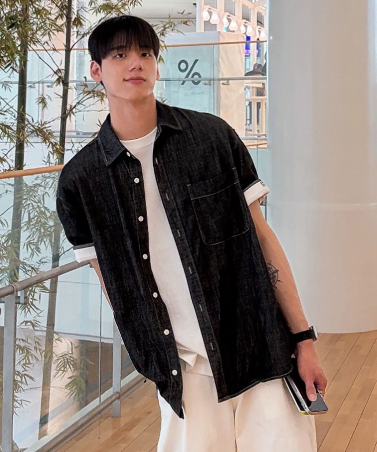 마인드브릿지(MINDBRIDGE) [ON]스티치 데님 오버핏 데일리 반팔 셔츠 - 2color