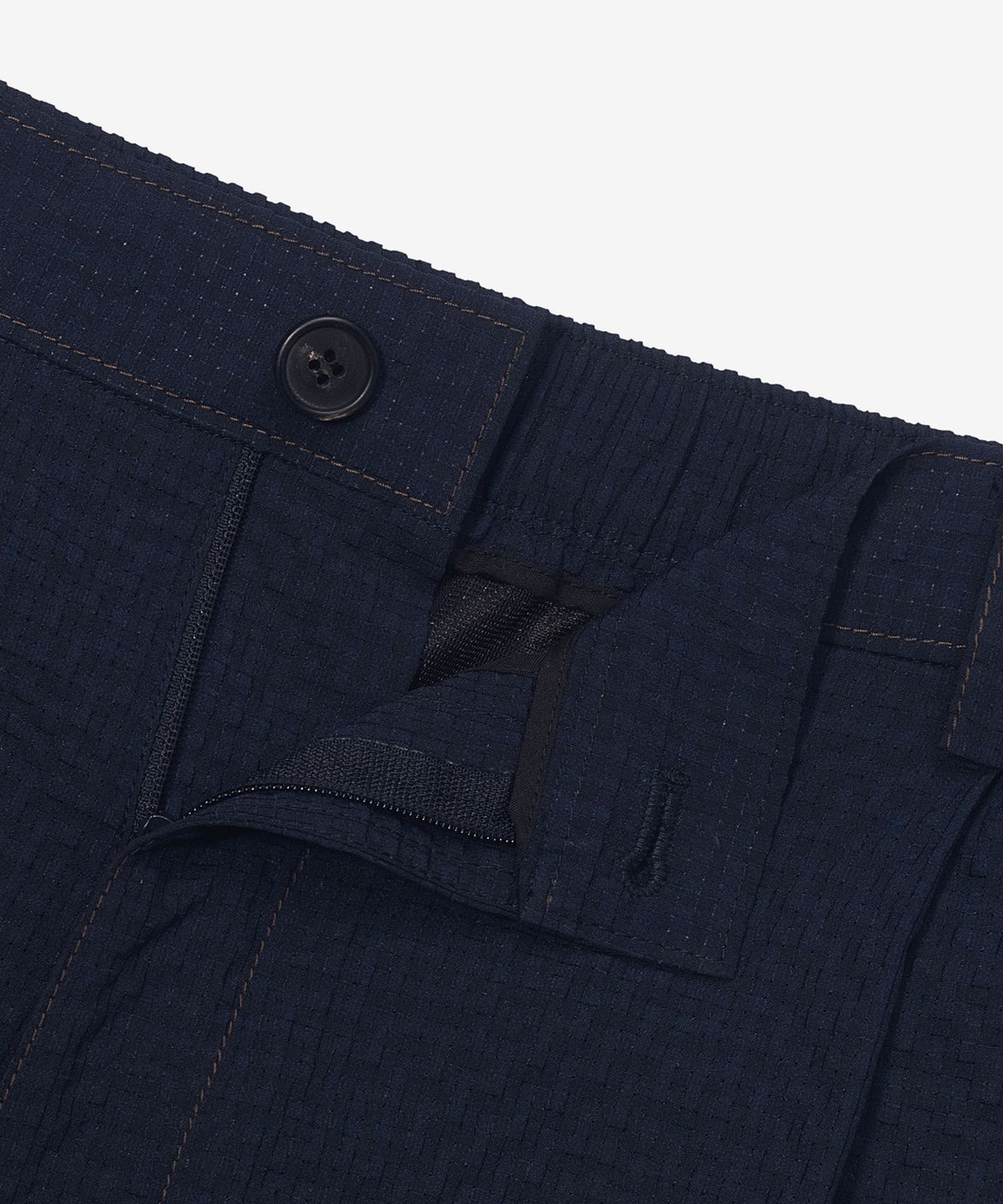 마인드브릿지(MINDBRIDGE) [COUTURE]릴랙스 핏 시어서커 풀 밴딩 네이비 하프 팬츠
