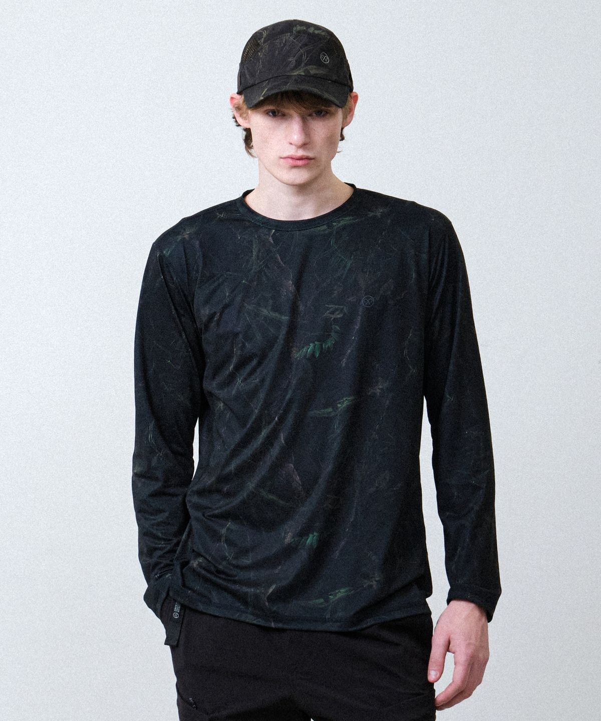 힐리먼트(HELEMENT) 엣지 포켓 긴팔 티셔츠 (LEAF CAMO)
