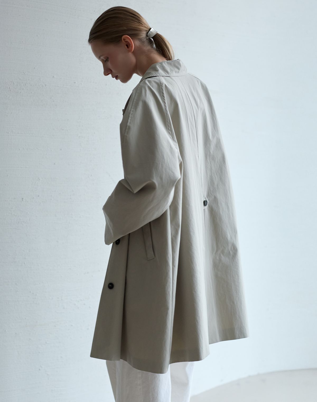 누토프(NUTOFFE) Classic Half Trench_Beige
