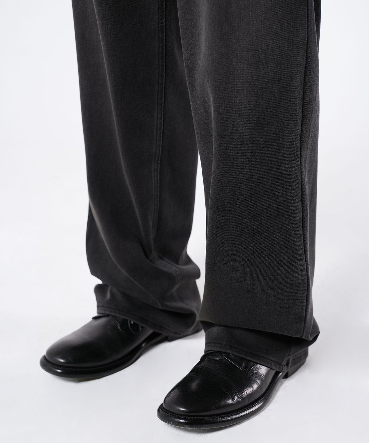 브랜디드(BRANDED) WIDE DENIM SWEAT PANTS [BRUSHED GRAY]