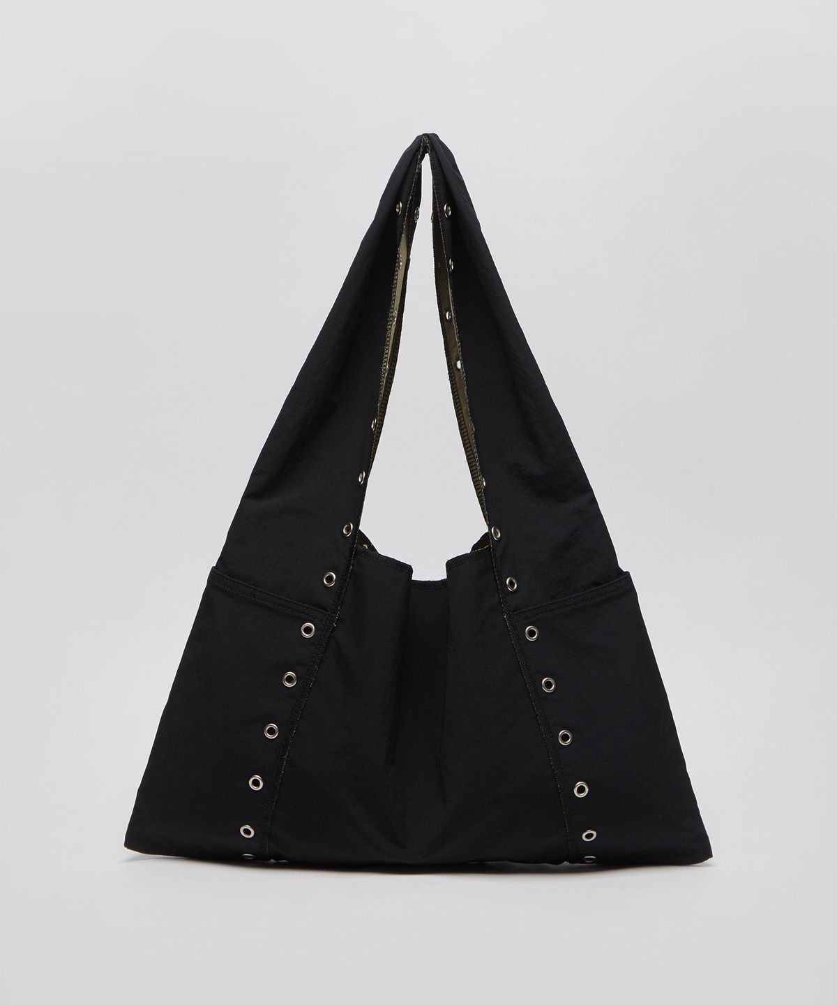 아카이브앱크(ARCHIVEPKE) Eyelet shoulder bag(Black)_OVBSM26151BLK