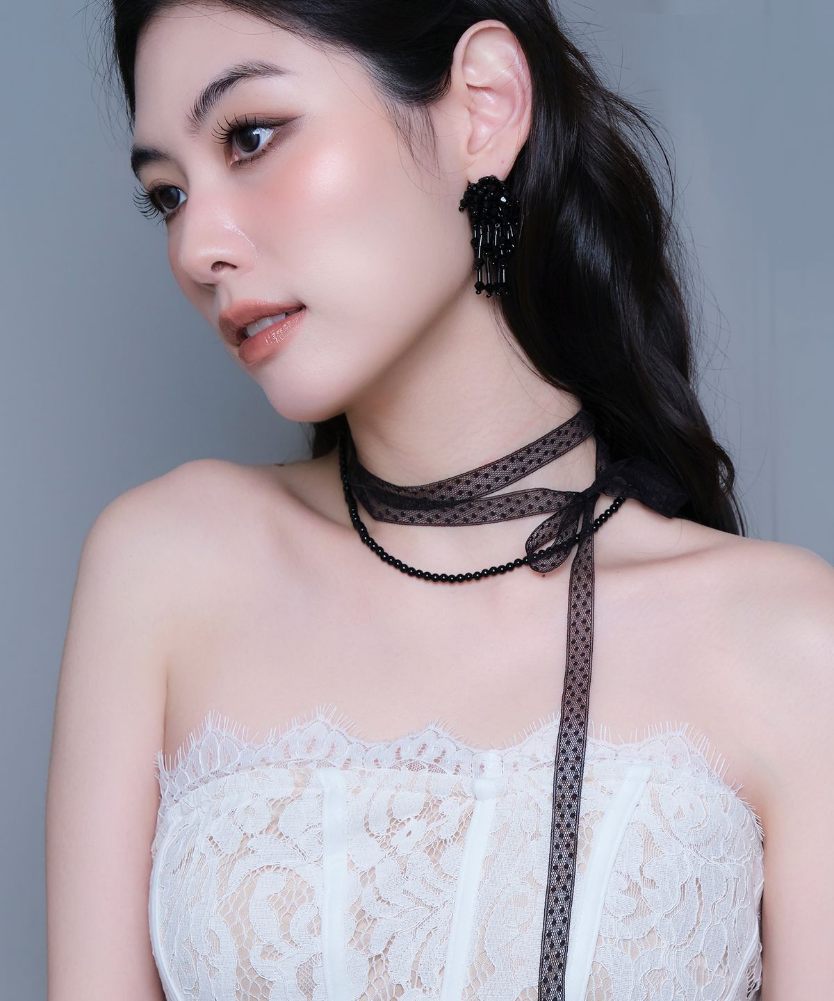 레브(REVE) 다크 플라워 수술 이어링