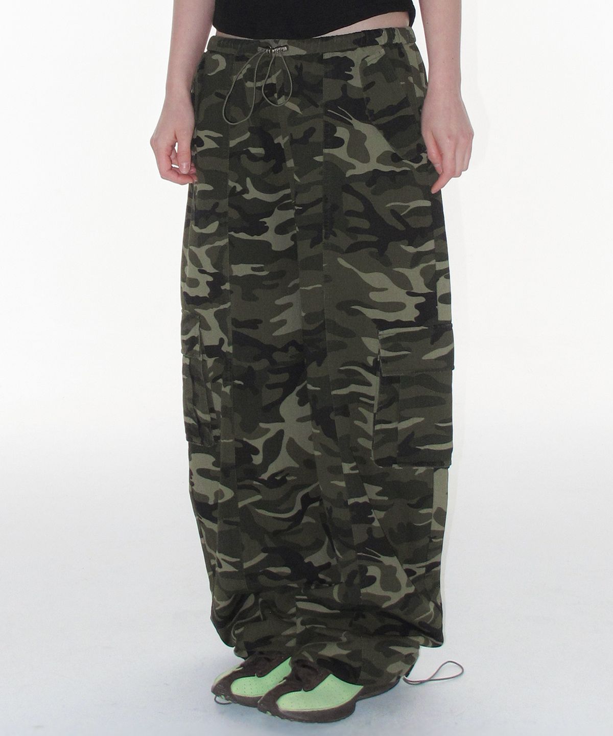 아메스 월드와이드(AMES-WORLDWIDE) OVER FIT CARGO PANTS CAMO