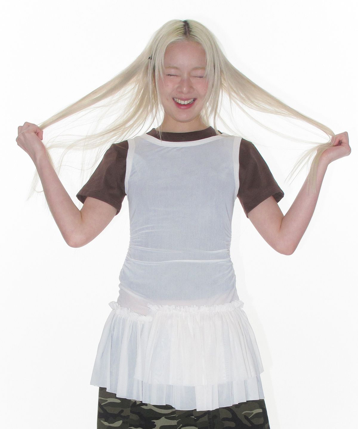 아메스 월드와이드(AMES-WORLDWIDE) MESH SHIRRING MINI DRESS IVORY