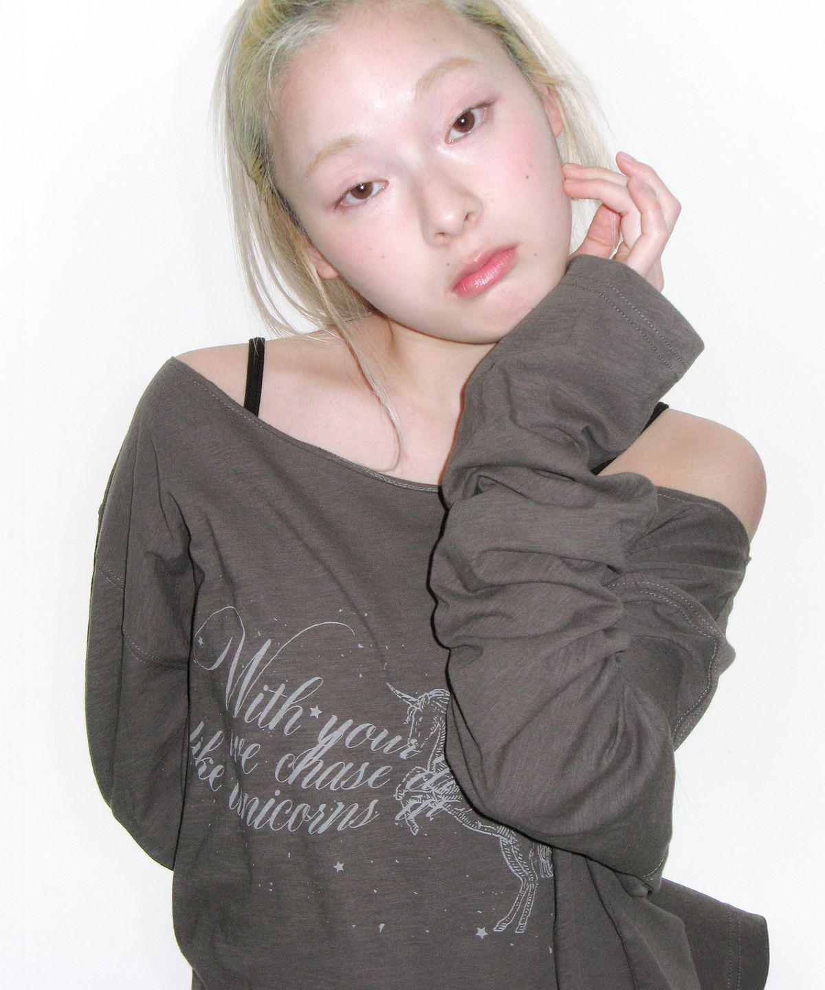 아메스 월드와이드(AMES-WORLDWIDE) UNICORN SHEER LS TEE CHARCOAL