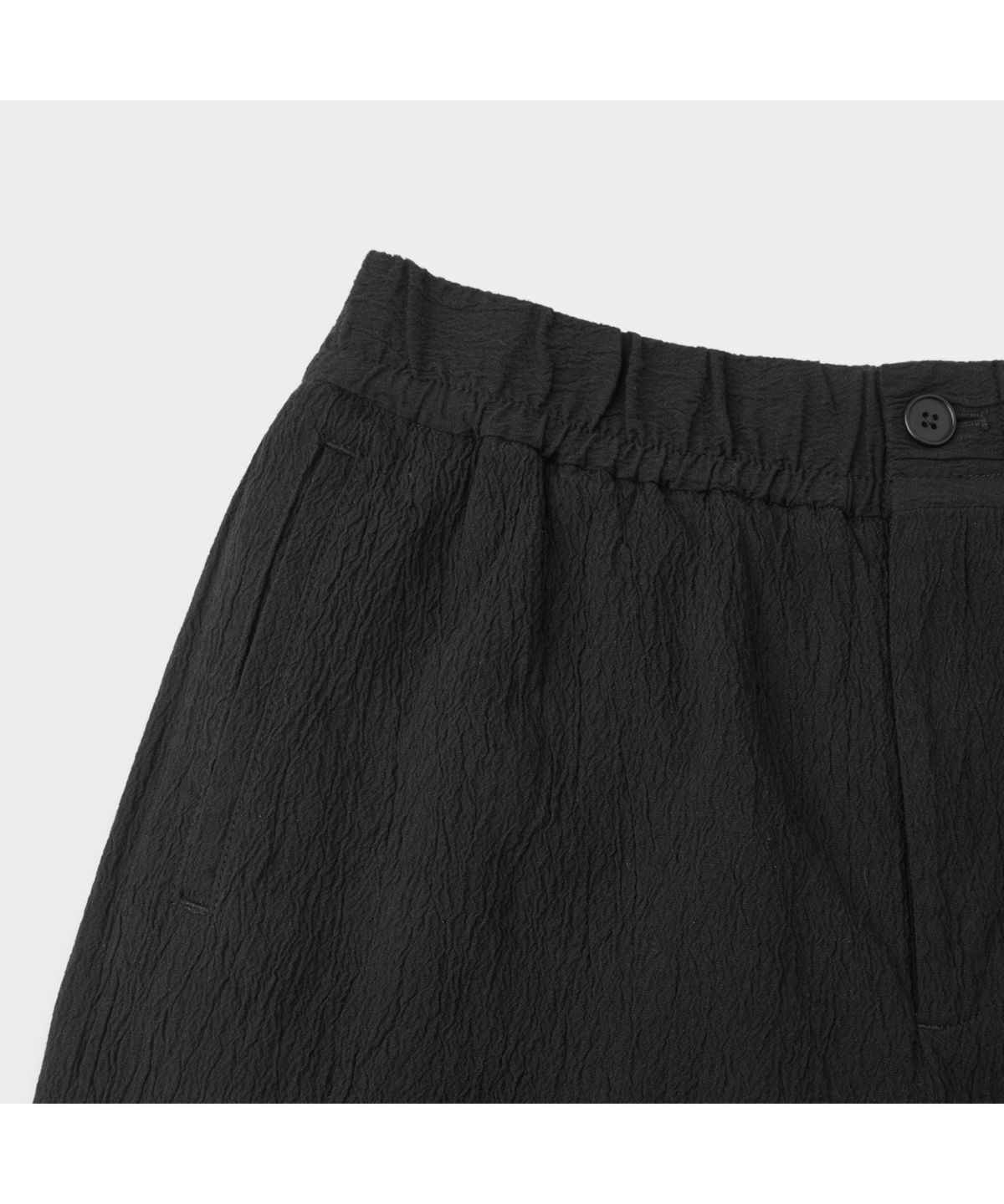 커스텀멜로우(CUSTOMELLOW) Black Creased Drawstring Shorts CWPAM26461BKX