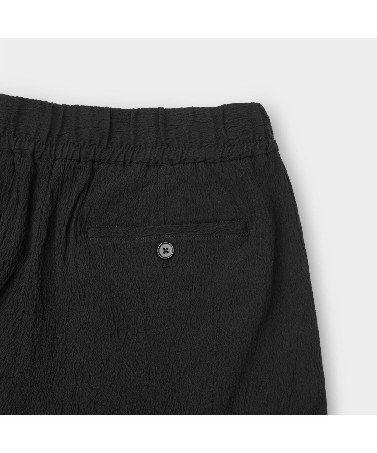 커스텀멜로우(CUSTOMELLOW) Black Creased Drawstring Shorts CWPAM26461BKX