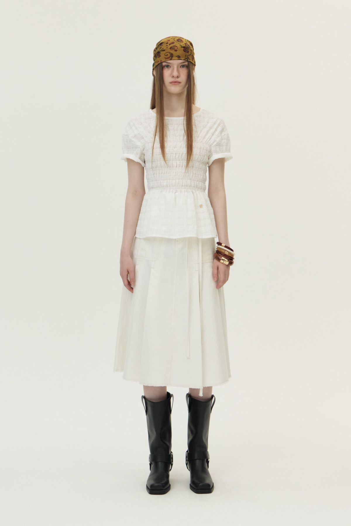 쿠메(KUMÉ) Smocked Checkered Blouse, White