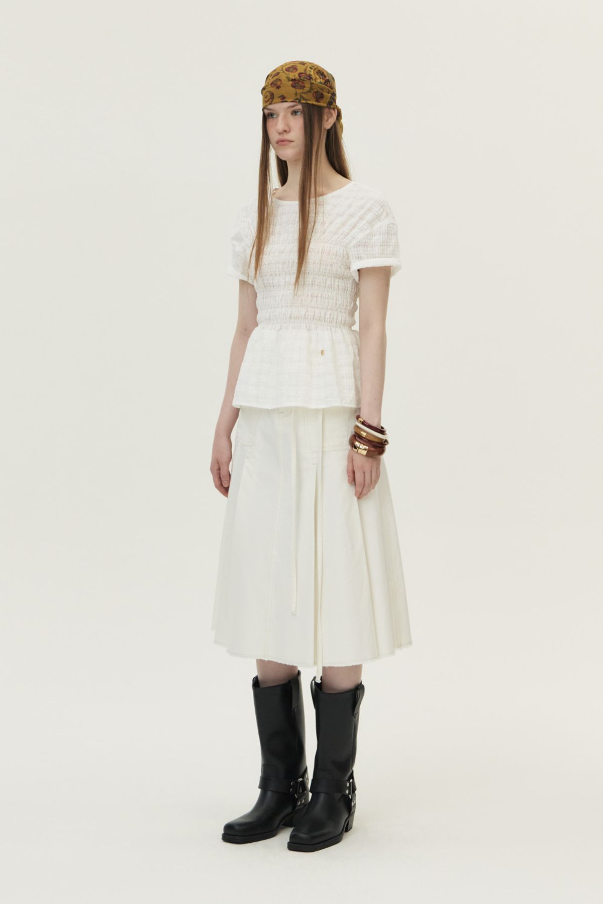 쿠메(KUMÉ) Smocked Checkered Blouse, White
