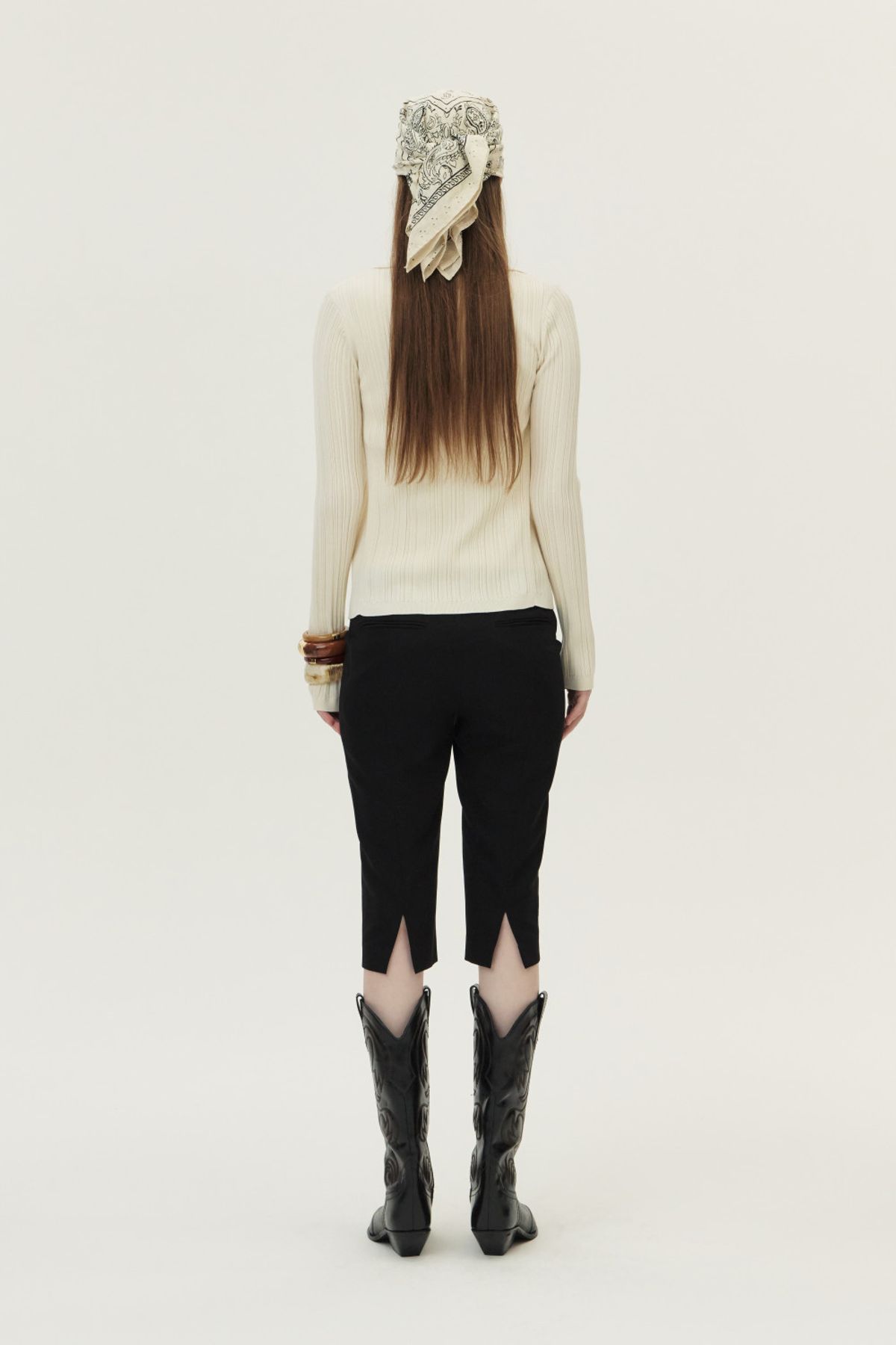 쿠메(KUMÉ) Back Slit Capri Pants, Black