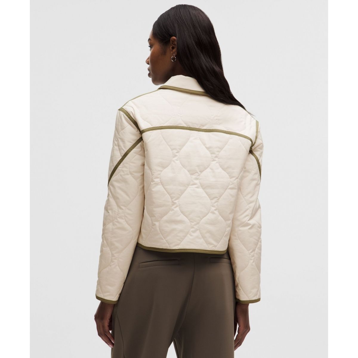 룰루레몬(LULULEMON) 웨이브 퀼트 인설레이티드 셔츠 재킷  WHTO