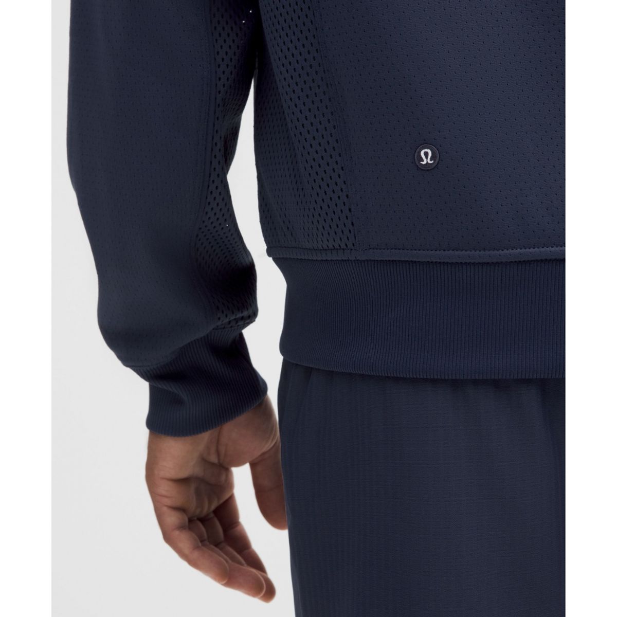 룰루레몬(LULULEMON) 멘즈 엔지니어드 니트 메쉬 테니스 재킷  CLBL