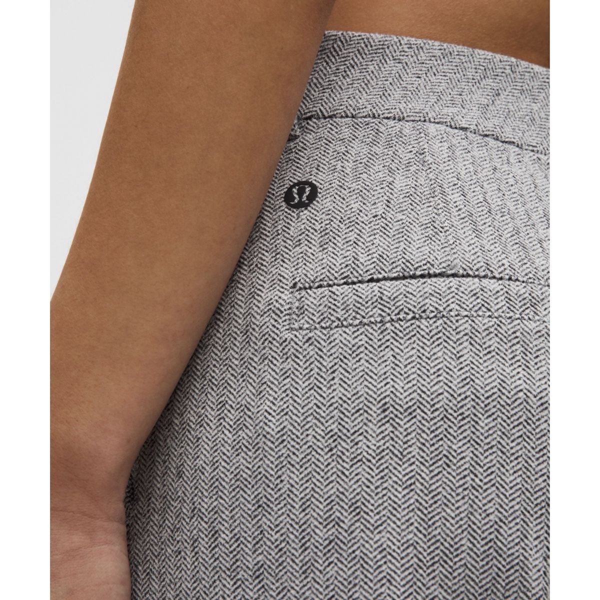 룰루레몬(LULULEMON) 데이드리프트 하이라이즈 플리티드 트라우저 헤링본 *아시아 핏  HHBD