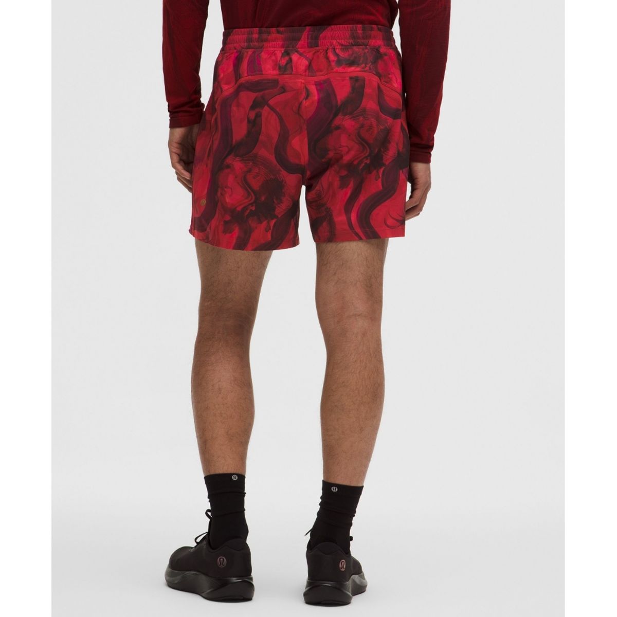 룰루레몬(LULULEMON) 루나 뉴 이어 페이스 브레이커 라이너리스 쇼츠 5inch  LPR1