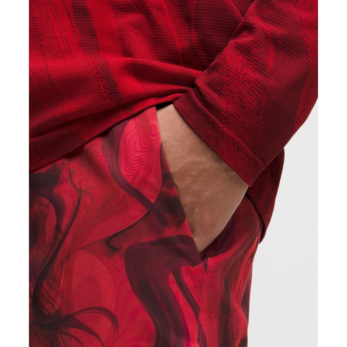 룰루레몬(LULULEMON) 루나 뉴 이어 페이스 브레이커 라이너리스 쇼츠 5inch  LPR1