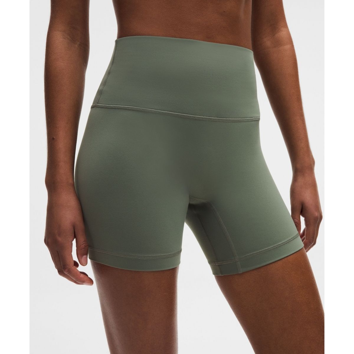 룰루레몬(LULULEMON) Align No Line™ 하이라이즈 쇼츠 6inch  WILO