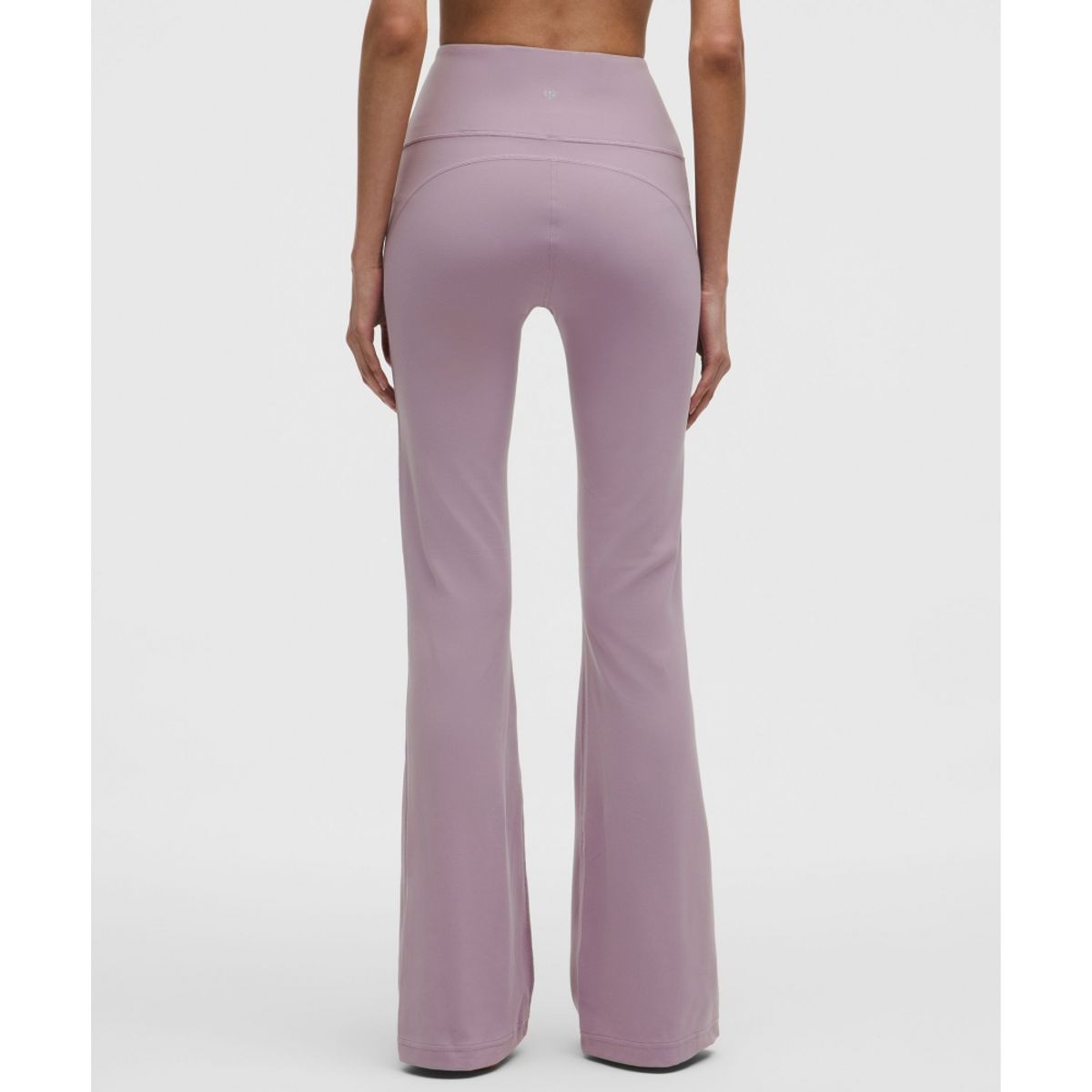 룰루레몬(LULULEMON) 그루브 Nulu 슈퍼 하이라이즈 플레어드 팬츠 *레귤러  LOTU