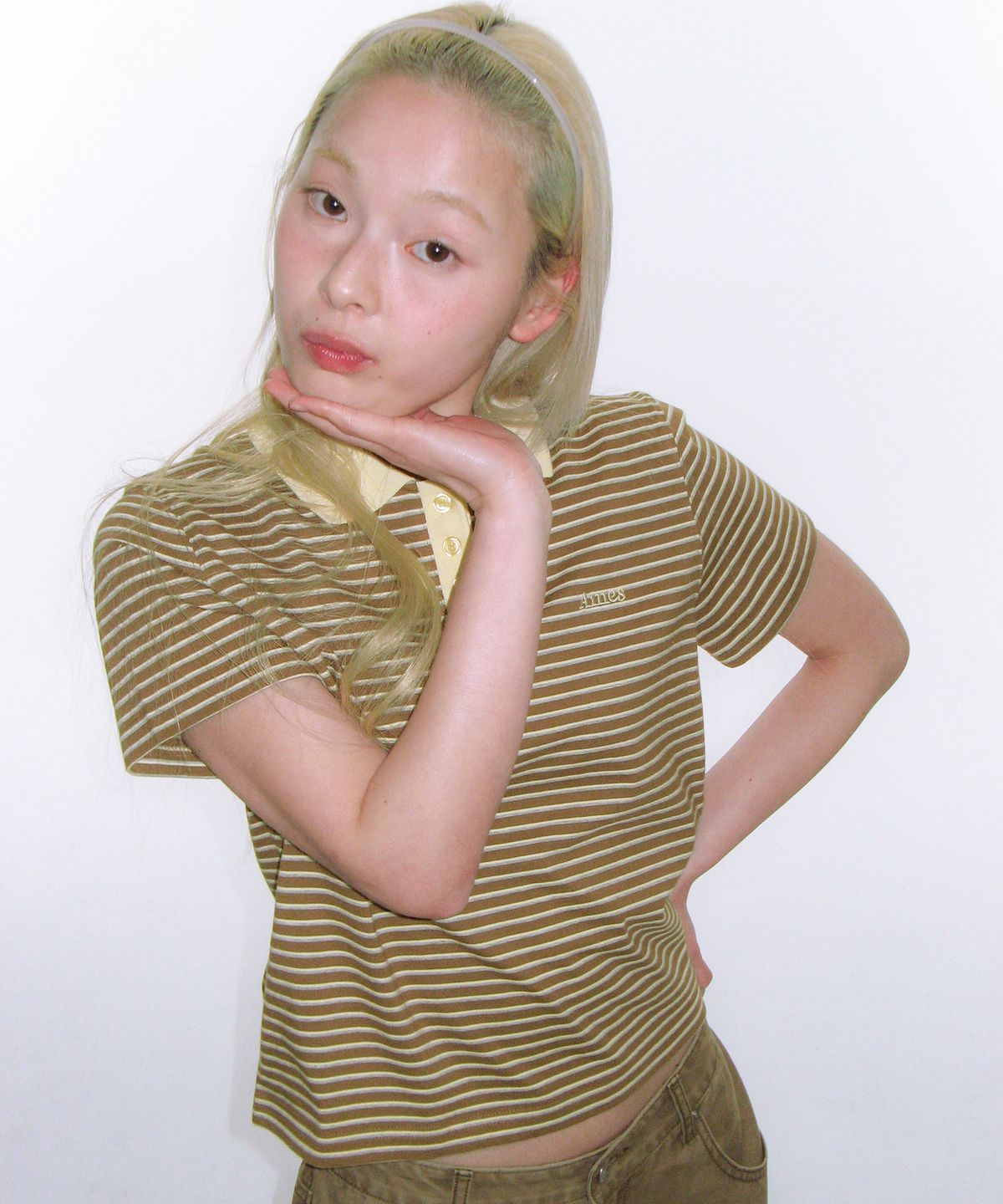 아메스 월드와이드(AMES-WORLDWIDE) BASIC STRIPE COLLAR TEE BROWN