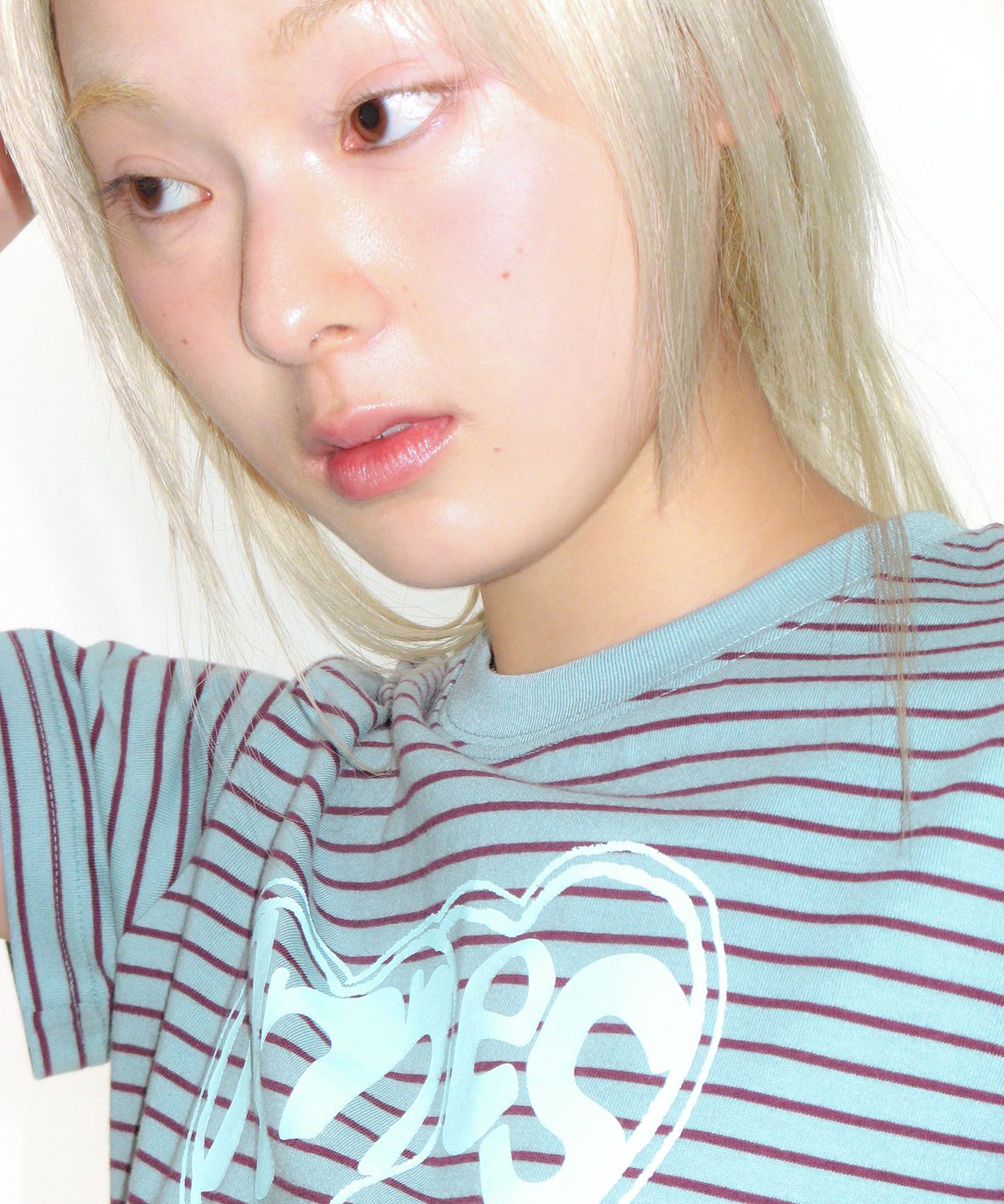 아메스 월드와이드(AMES-WORLDWIDE) HEART SPRAY STRIPE TEE BLUE