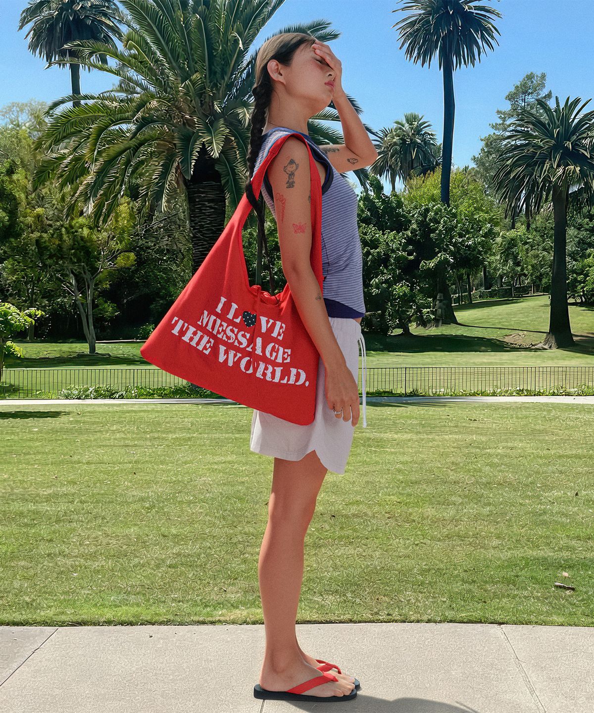 아메스 월드와이드(AMES-WORLDWIDE) LETTERING CASUAL HOBO BAG RED