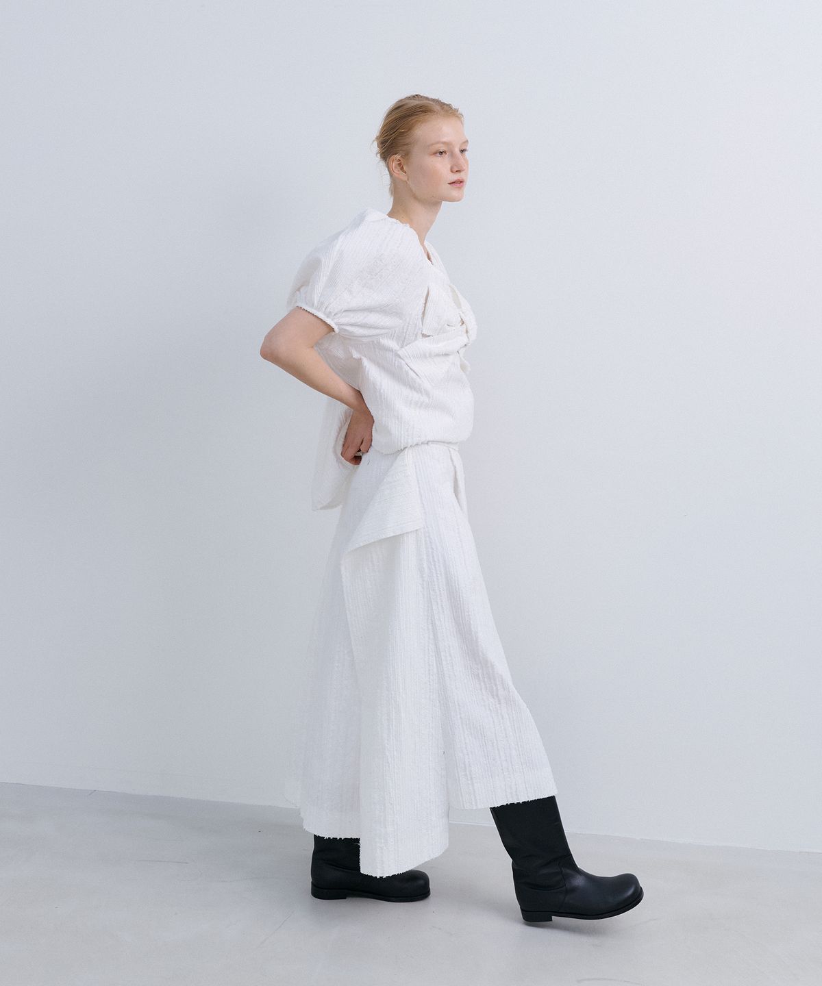 에핑글러(EPINGLER) ORIGAMI WRAP SKIRT - WHITE