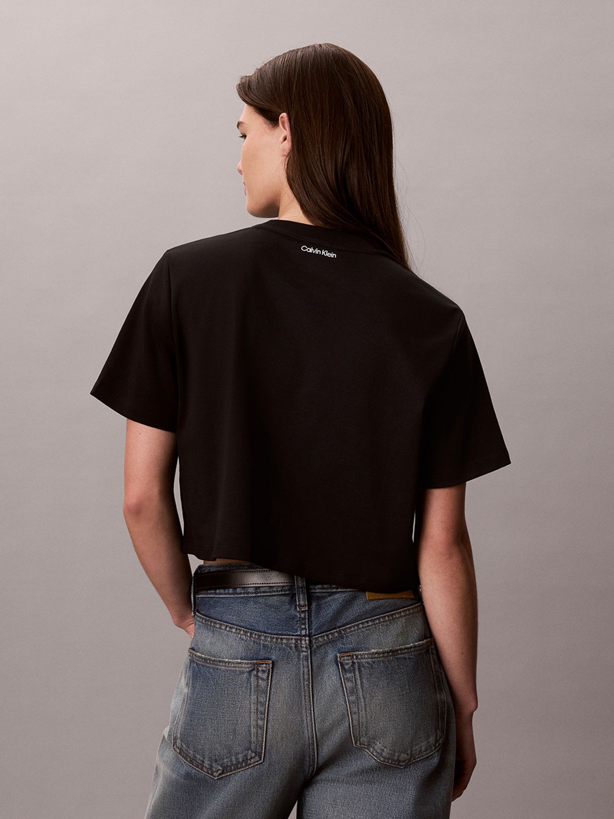 캘빈클라인 진(CALVIN KLEIN JEANS) 여성 슬릭 인터록 크롭드 티 47G850G UB1