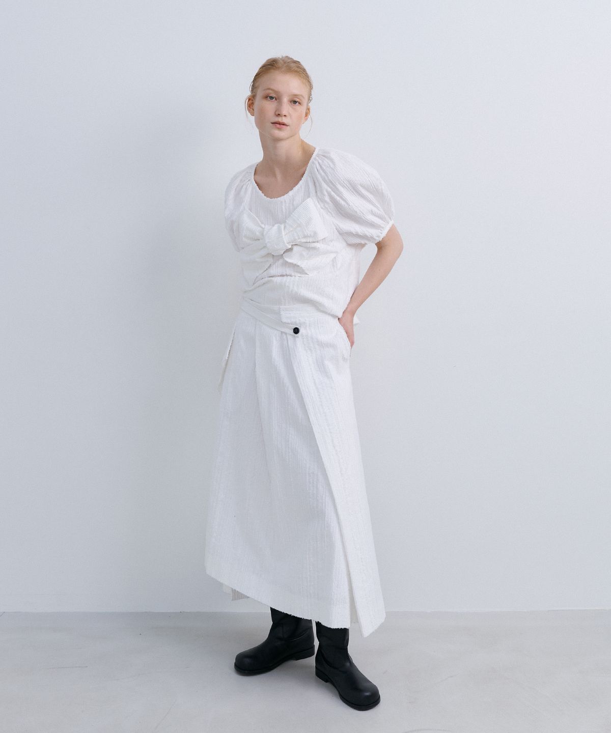 에핑글러(EPINGLER) ORIGAMI RIBBON PATCHED BLOUSE - WHITE