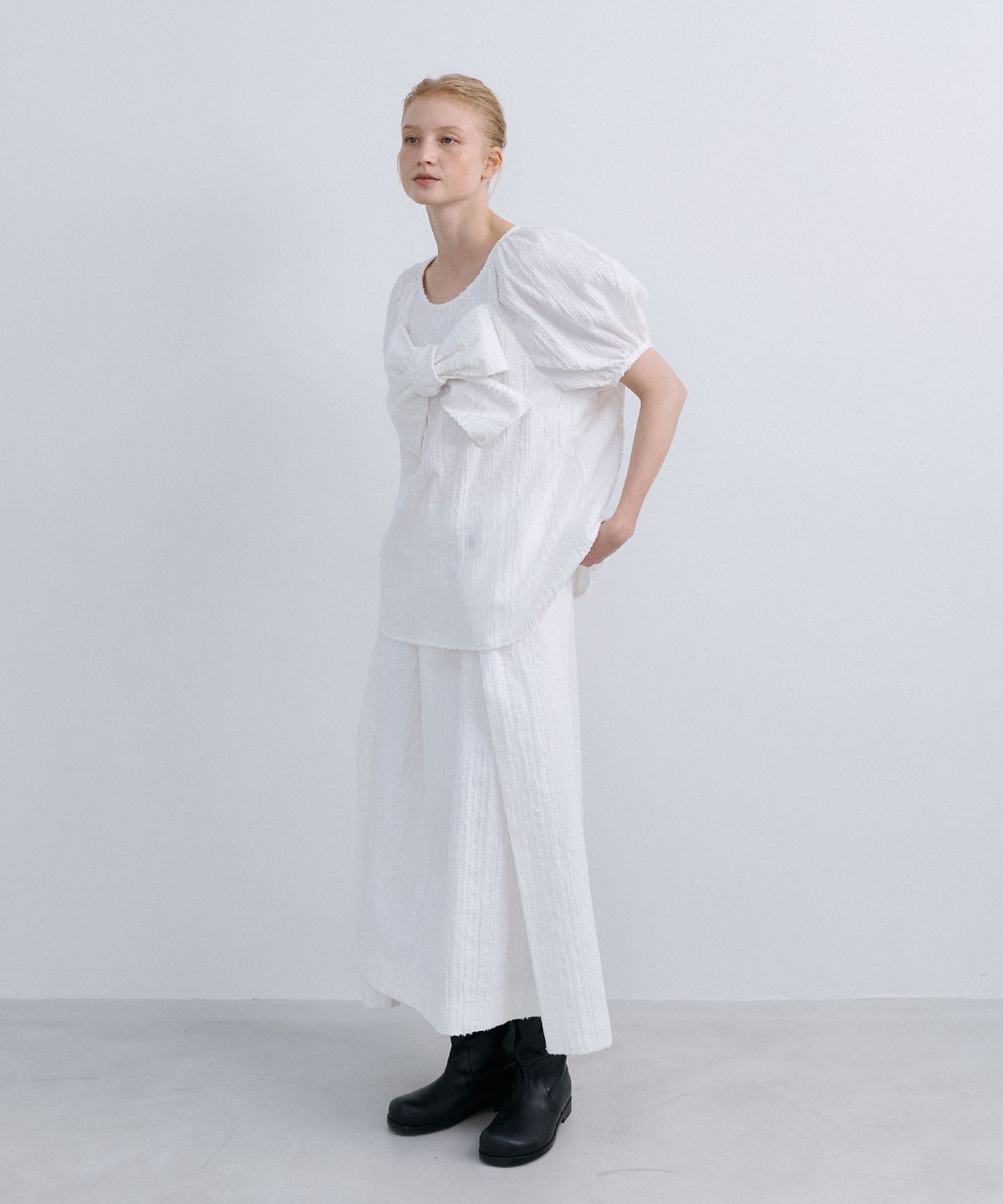에핑글러(EPINGLER) ORIGAMI RIBBON PATCHED BLOUSE - WHITE